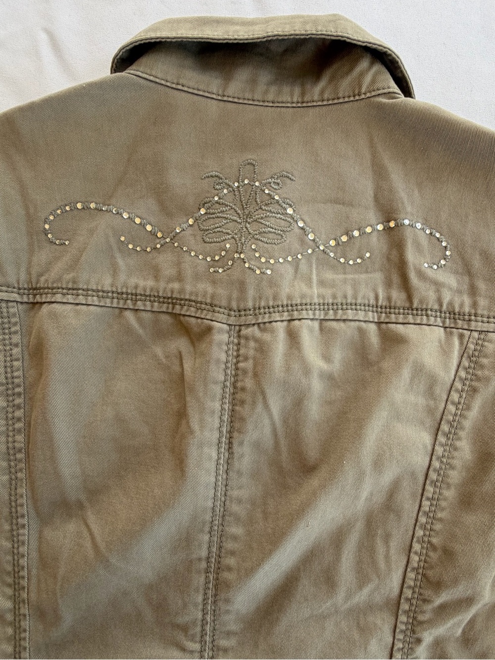 Chicos Size 1 Button Up Embellished Rhinestone Embroidered Khaki Green Jacket - Picture 7 of 12